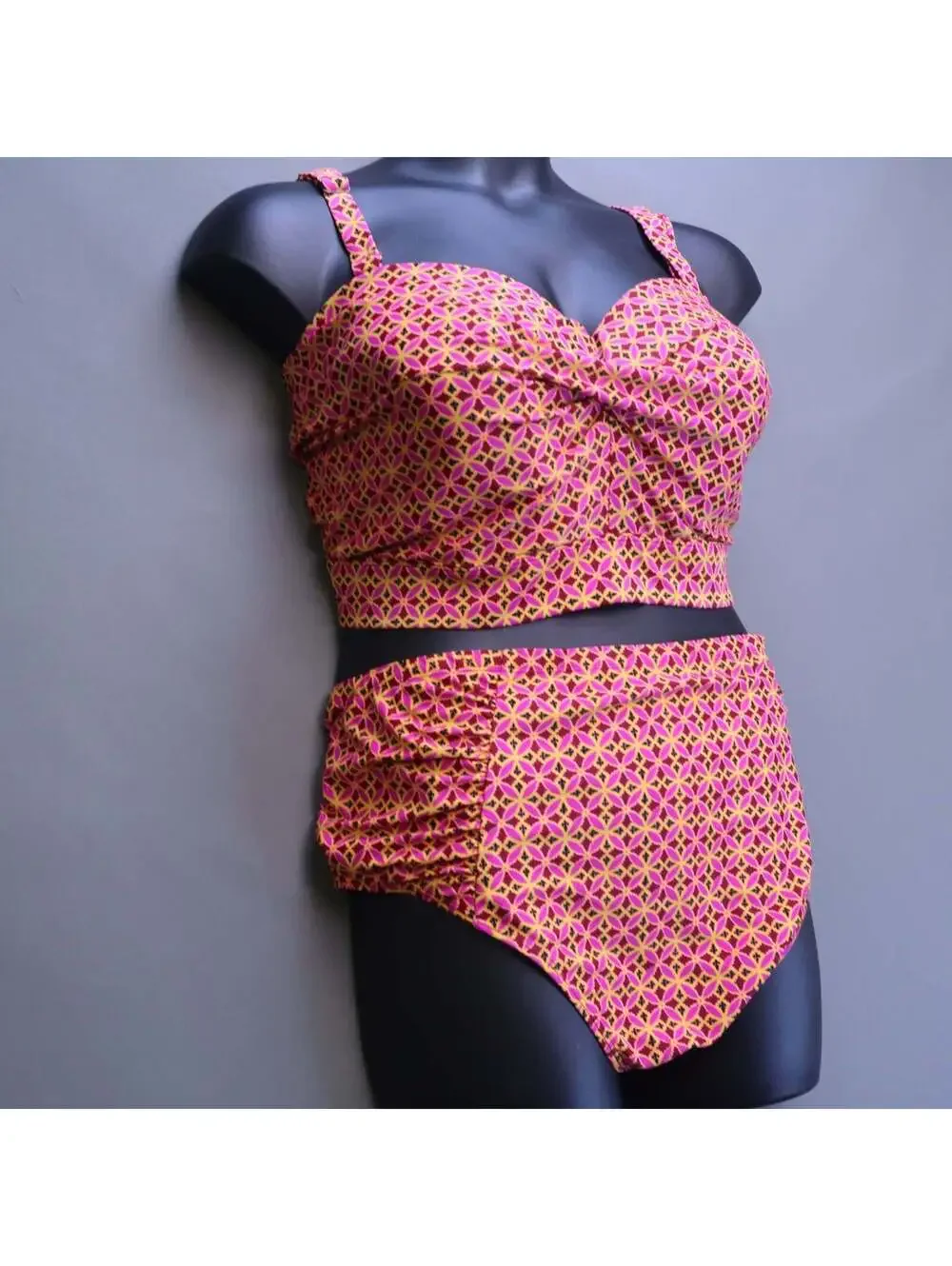 Old Navy Bikini Set 3X Top 2X Bottom Geometric Pink Orange High Waist Swimsuit